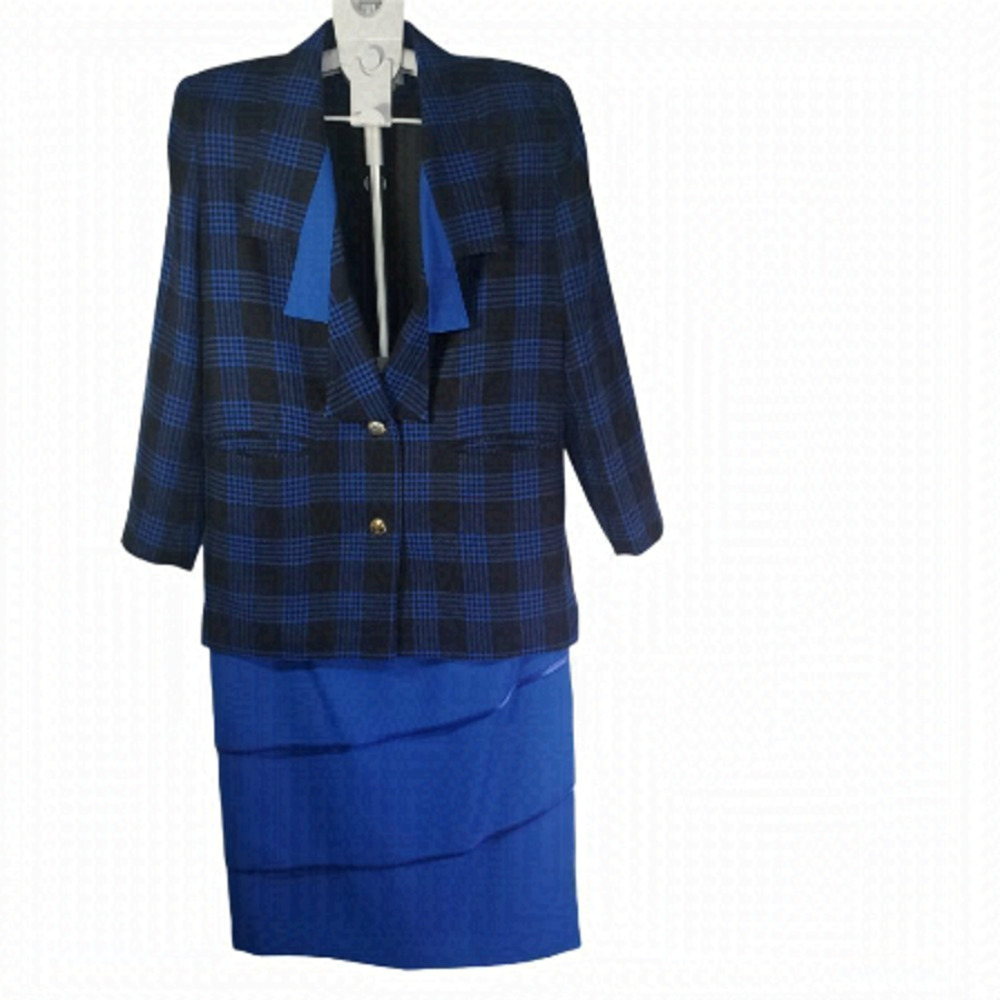 women's Simon Chang 2 Piece Outfit Blazer & Skirt